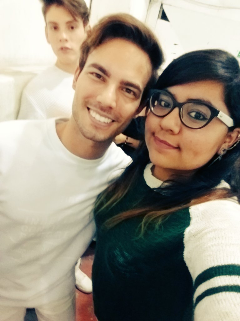 XXIVBereXXIV's tweet photo. Estos chicos siempre hacen de mis días los mejores😘😍❤ si aún no los siguen haganlo jamás se arrepentirán😉💥💖 #DameTuAmor #LThreever https://t.co/bHgKnTsfHx