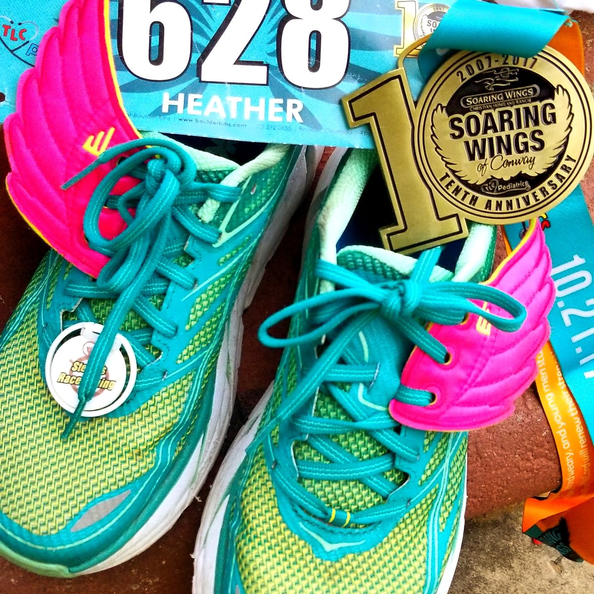 HdMcKim's tweet photo. It was a very good day!
#soaringwingshalfmarathon #10thanniversary #solesisters #run13.1 #justrun #halffanatics #salinecountystriders https://t.co/nF9Zhwxdw3