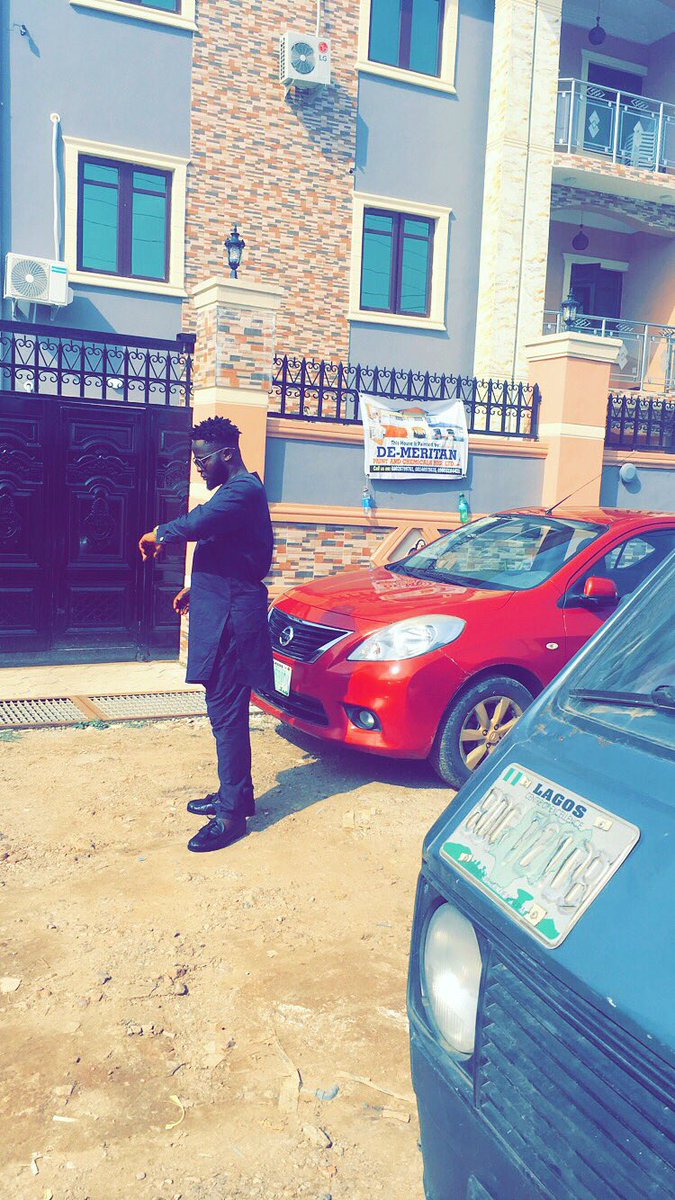 oluwamoni_'s tweet photo. Owambe
#Vibes🌊👋
#FreshOut💰👻
#NewLook🎖🏅
#DreadLyfe💆🏿♂️👩🔧
#NewBegining🏅🎖
#OluwamoniGang2TheWorld💵🔥💼 https://t.co/lGCFnxtEQU