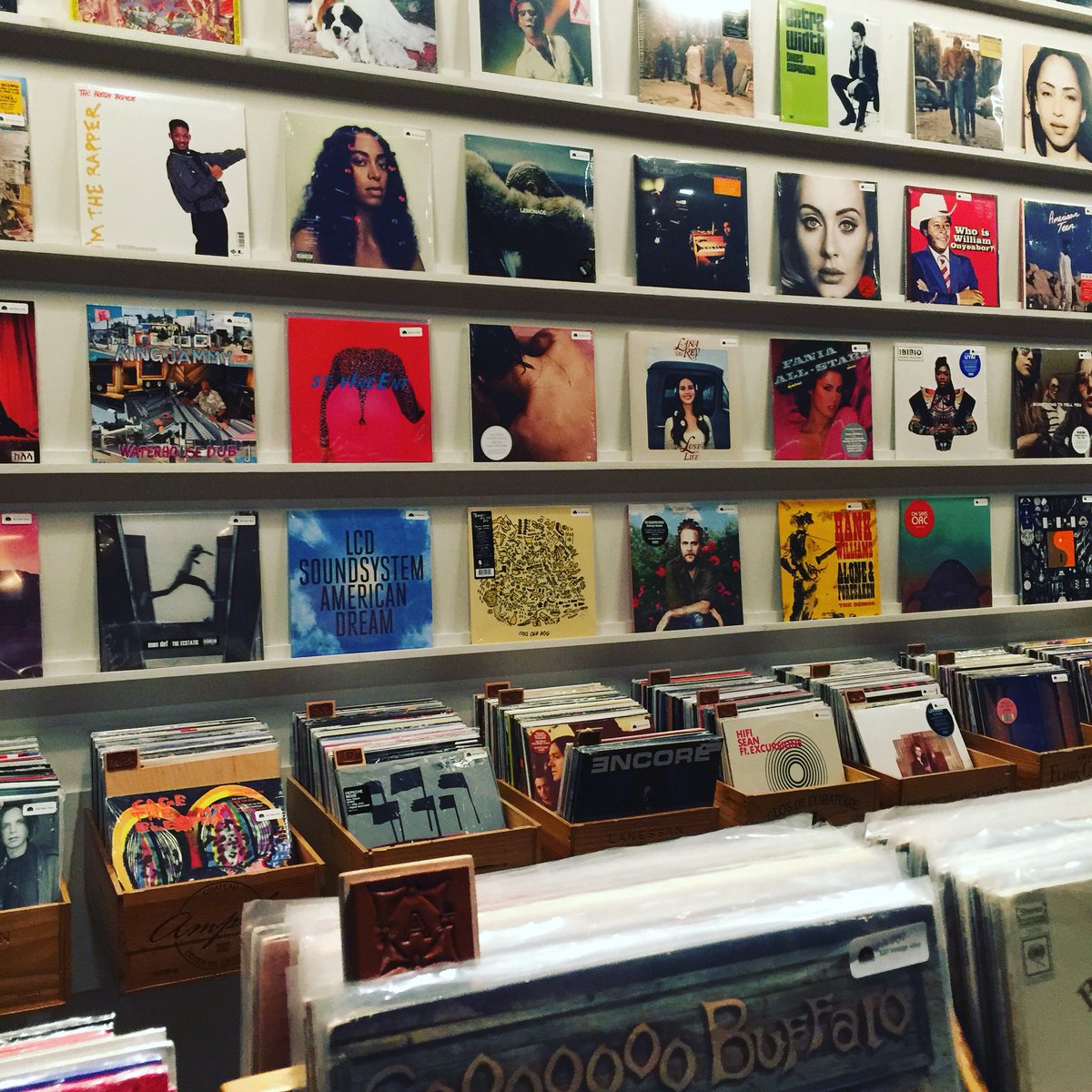 TheAmirJackson's tweet photo. Vinyl. #spinsterrecords #undergroundartist #samples #808protools send me original production. https://t.co/tlyJfn6m3m