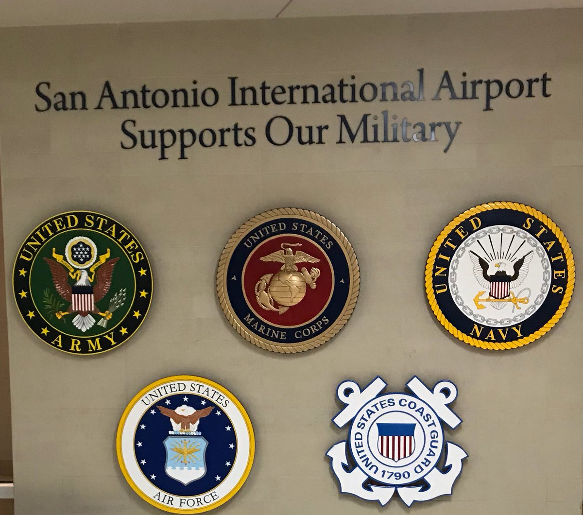 chicCPA's tweet photo. Love seeing this @SATairport! Yay I see @USCG! @DOD_JCOC gave me such a greater appreciation of US #military! #jcoc87 #teamcoastguard https://t.co/KPgeLklQDq