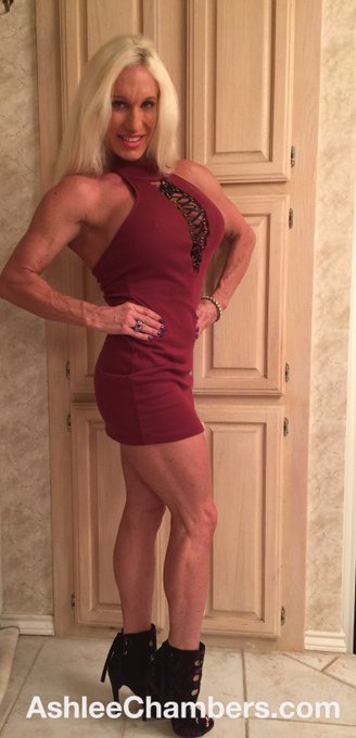Outfit from My favorite #subbie 💜💜💜 for My Dallas event tonight! https://t.co/PqGxxtcdqN<a href="/tag/subbie"class="tags">#subbie</a>