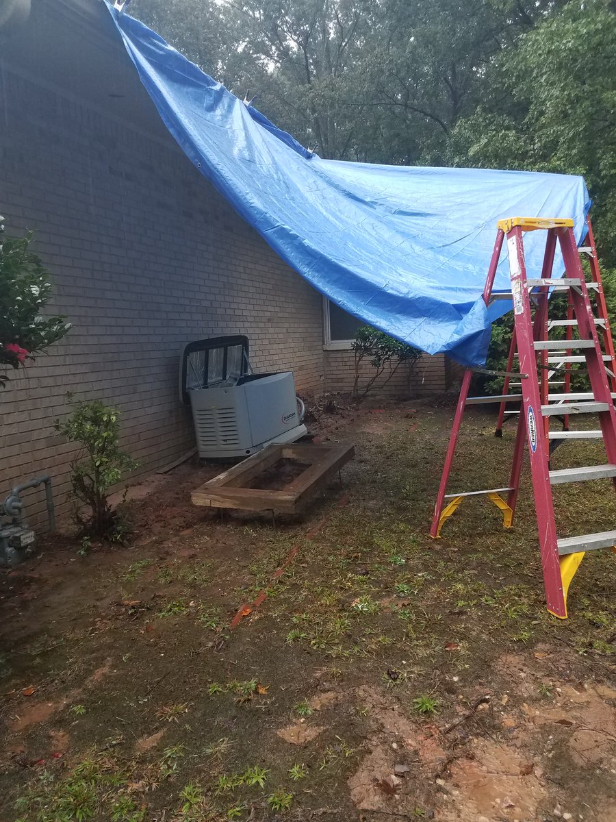 masterselect's tweet image. Even the rain won't slow us down for great customer service!