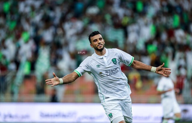 Basmah_M218's tweet image. مثل العمر كلك فرح ، مثل الهواء فيك الحياة .#os_9 💚💚