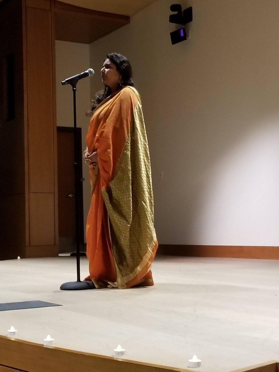 ProfTaylorWashU's tweet photo. #HappyDiwali ! Celebrating the Festival of Lights w Olin India Club and friends @WUSTLbusiness #OlinNow https://t.co/znq9MvtvN8