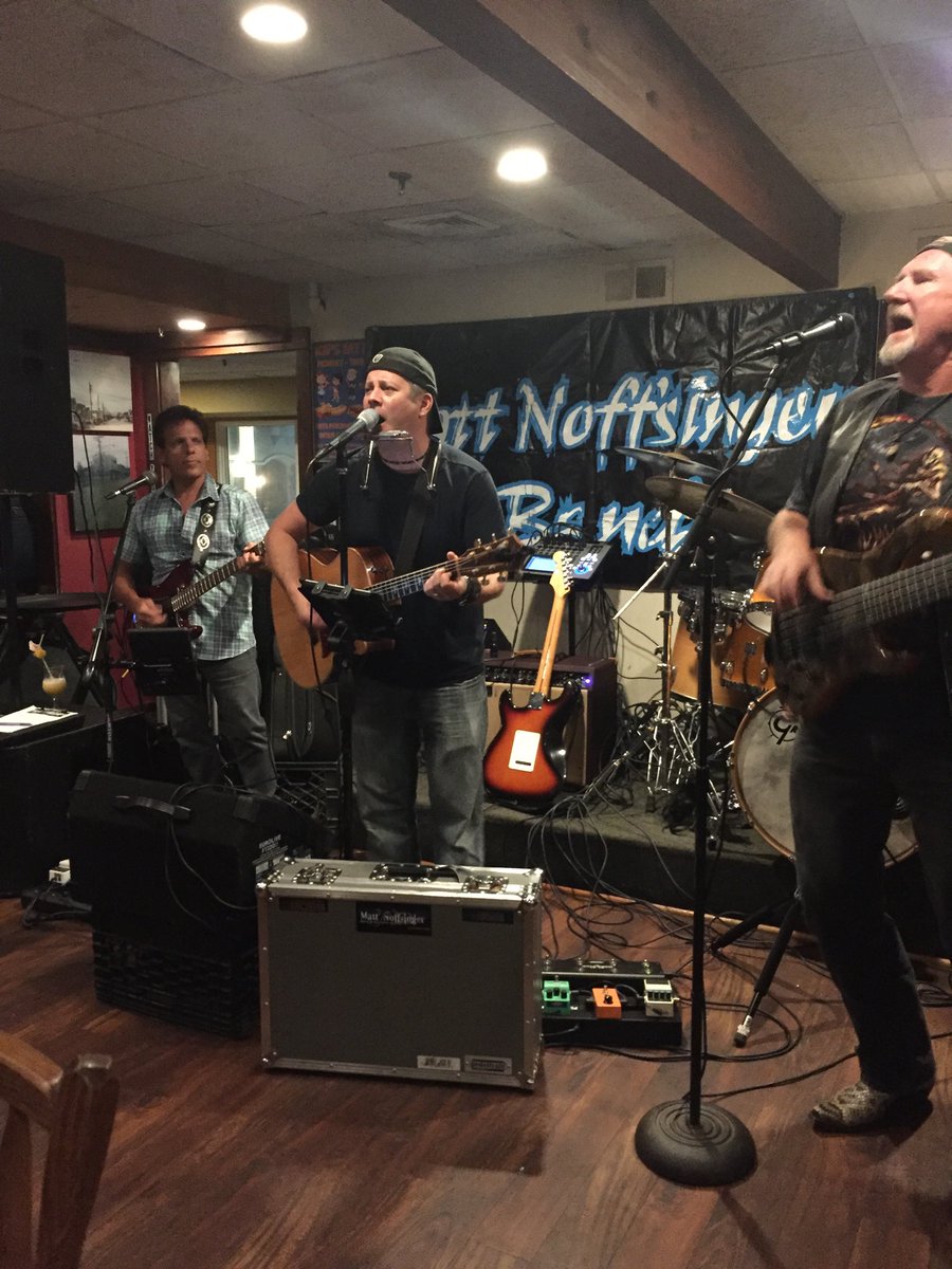 Debpicini's tweet photo. Local Band tribute to Tom Petty#crabsclaw https://t.co/OTcouyx3O1