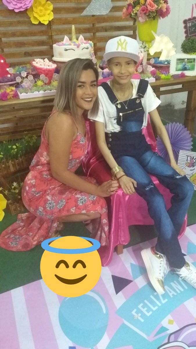 alexiaviana33's tweet photo. Depois de 1 ano de quimioterapia te ver assim é a minha maior felicidade 😍❤️😇 #PrincesaDaPrima #TeAmo #13DaMimim #ObrigadaSenhor #DeuséDeus https://t.co/je9Y4tZaSm