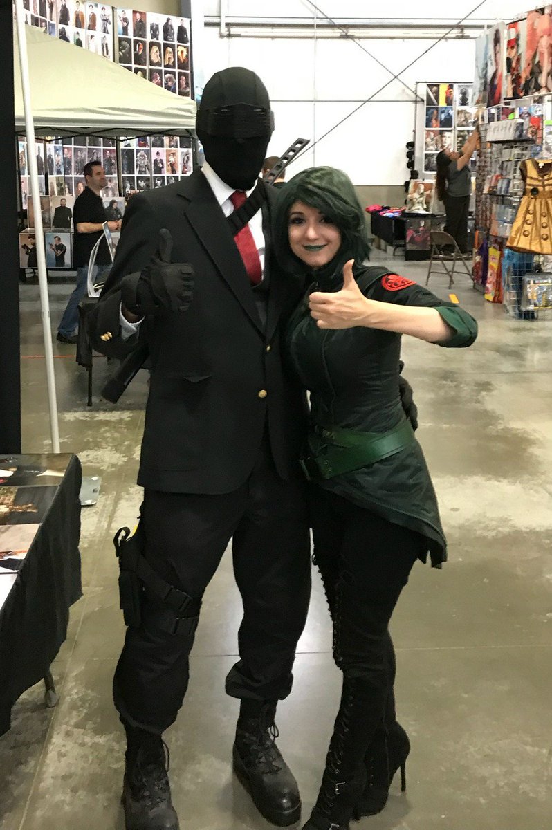 baldjj's tweet photo. Thank you @Ridd1e for coming out to the Chicago area, it was a pleasure to meet you! #counticon
-Jerem https://t.co/8hePq7bRM4