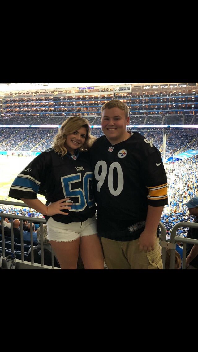 ALLDAYC_A's tweet photo. Man I love this girl❤️❤️ I'd do anything to have her the rest of my life❤️❤️❤️😍 https://t.co/vCjqDETLdu