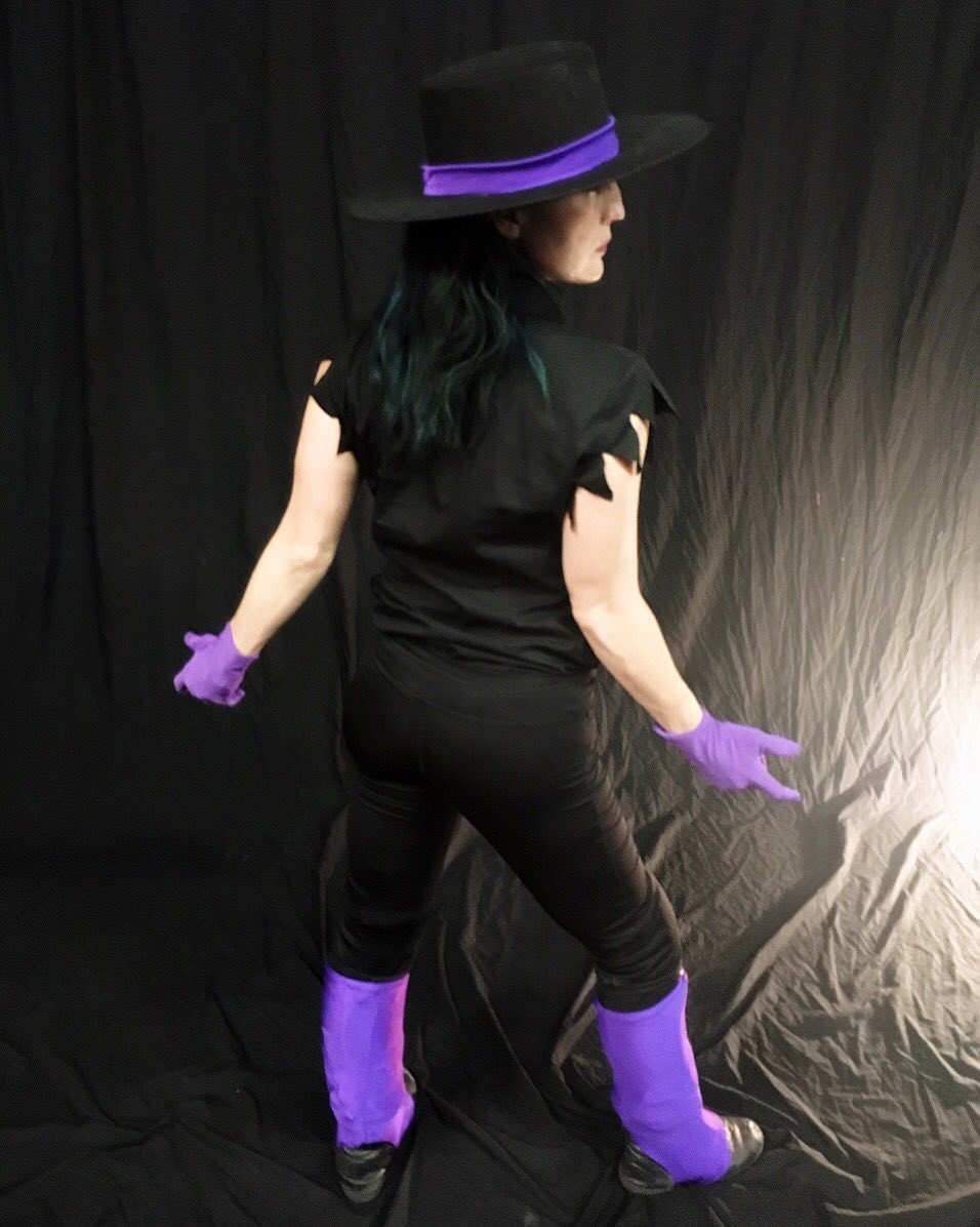 wrestlingleva's tweet photo. It's not a Mania without the Deadman. Undertaker cosplay for #CircusMania @WrestleCircus. #TeamJervis https://t.co/14RyyoBITx