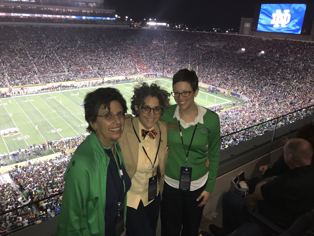 KaraLemma's tweet photo. Two great teams. One awesome faith. https://t.co/qDkyqMQiHP