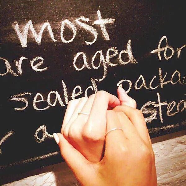 glazingflag's tweet photo. Yoona wear YoonYul couple ring!😱😍😍 https://t.co/caqx0478ZY