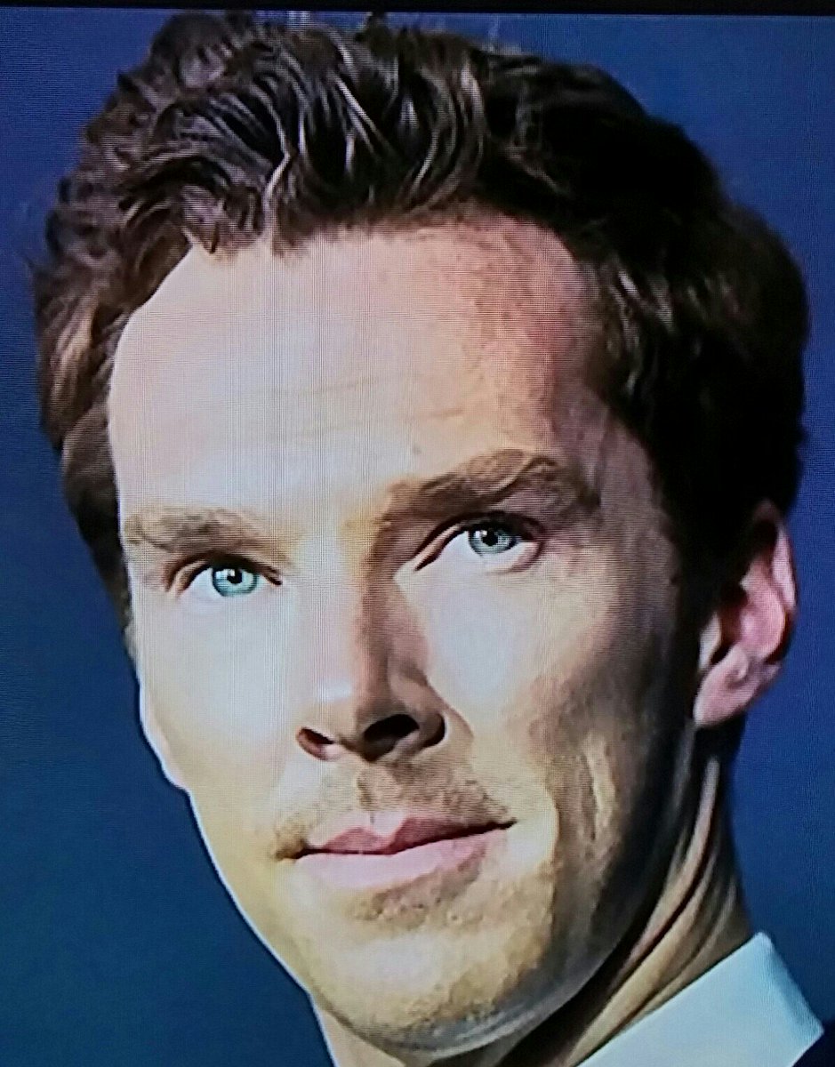 Men__k's tweet photo. #doppelganger #ryansutter looks like #benedictcumberbatch #cumberbitches #cumberbatchweb https://t.co/5JGBORfhaP