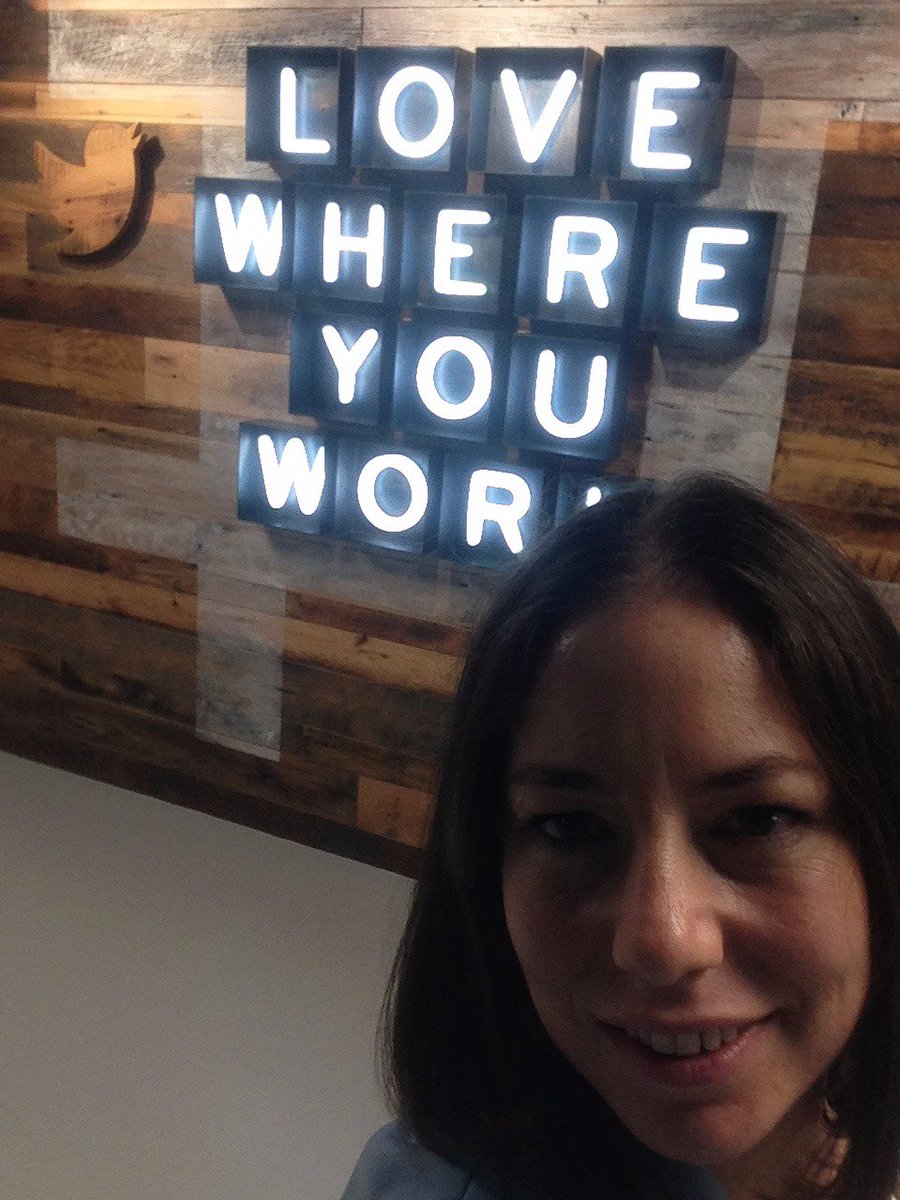 gozesencer's tweet photo. Thankful for the memorable moments and being part of #SPLS2017 TVxTwitter Panel and Brightspots last week #LoveWhereYouWork #Genart #Twitter https://t.co/mNgNYsNNuN
