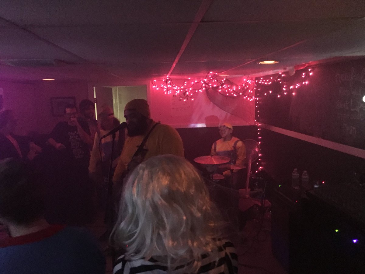 happy dog records tweet media