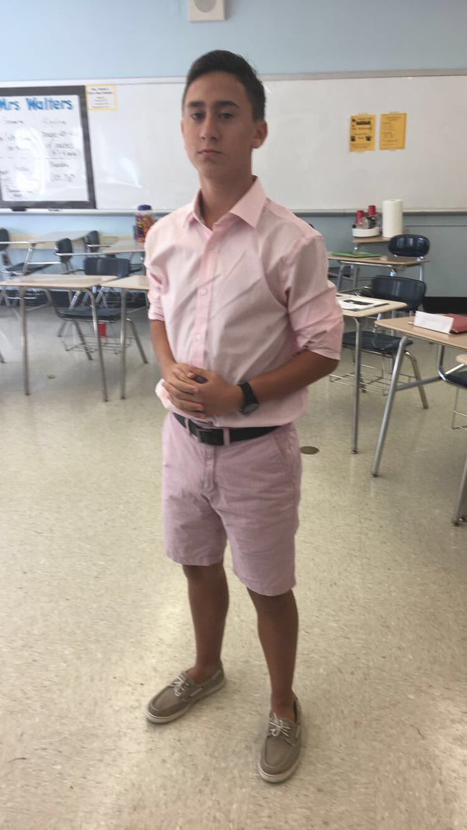 Mlao17's tweet photo. You know I had to do it to em @LuckyLucianoOG https://t.co/tWD9zN3EIn