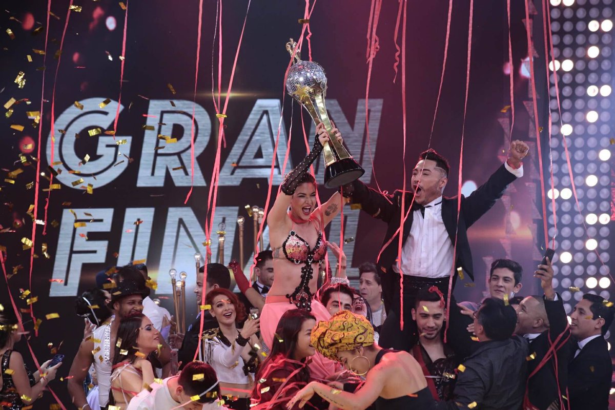 AnahidecInfo's tweet photo. Recién reaccionamos después de ver a Anahi ganar el gran show! https://t.co/kKSV1GrPy1
