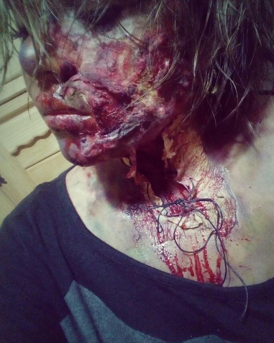 MaffGarcia29's tweet photo. #Makeup #Halloween  #BuenViernes https://t.co/YYwHdsVysi