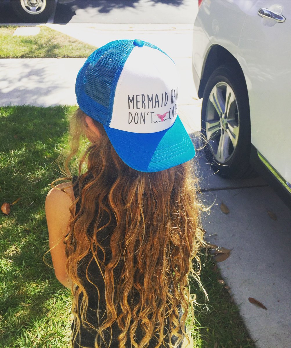 TheLaylaMarie's tweet photo. Scored this new hat at our community garage sale today. Mermaid hair / breakdance hair, same thing right?!? #younghollywood #breakdancekids https://t.co/y8UxQLkfDP