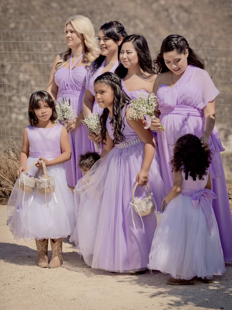 texastwins2's tweet image. My niece Leigh Ann Blais loves location photography at our events m.facebook.com/maddieandmepho… #WeddingDay