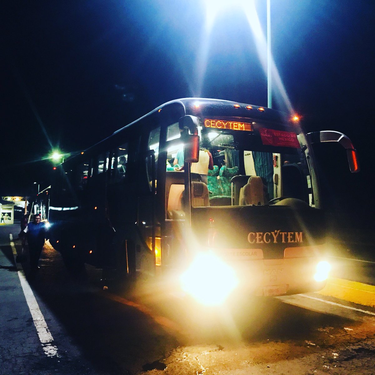 somoscecytem's tweet photo. Rumbo al XIV Encuentro Nacional Deportivo de los CECyTE en #HermosilloSonora 🏃🏻‍♀️⚽️🏀⚾️🏐🏃🏻

#ENDCecyteSonora2017 https://t.co/eYFYJvGXLz