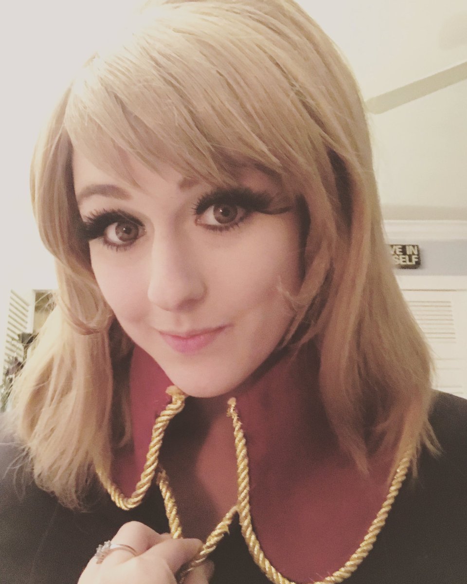 StarForceRebel's tweet photo. Captain Yuki? I love wearing my Kodai's jacket ❤️ #yukiMori #nova       #宇宙戦艦ヤマト #ヤマト2199
#ヤマト2202 #yamato #cosplay #starblazers https://t.co/0VtqWNRDGv
