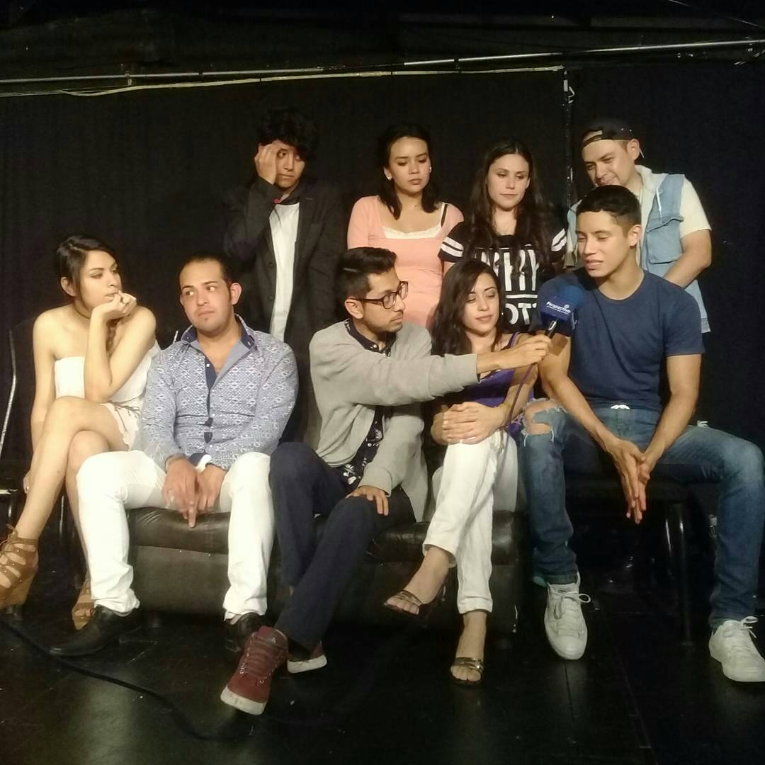 joshperspectiva's tweet photo. Entrevistando al elenco de la obra #SinSalida tienen que ir a verla el sábado próximo #apoyandoeltalento #SabadoDeGanarSeguidores https://t.co/pMfkFvkP8E