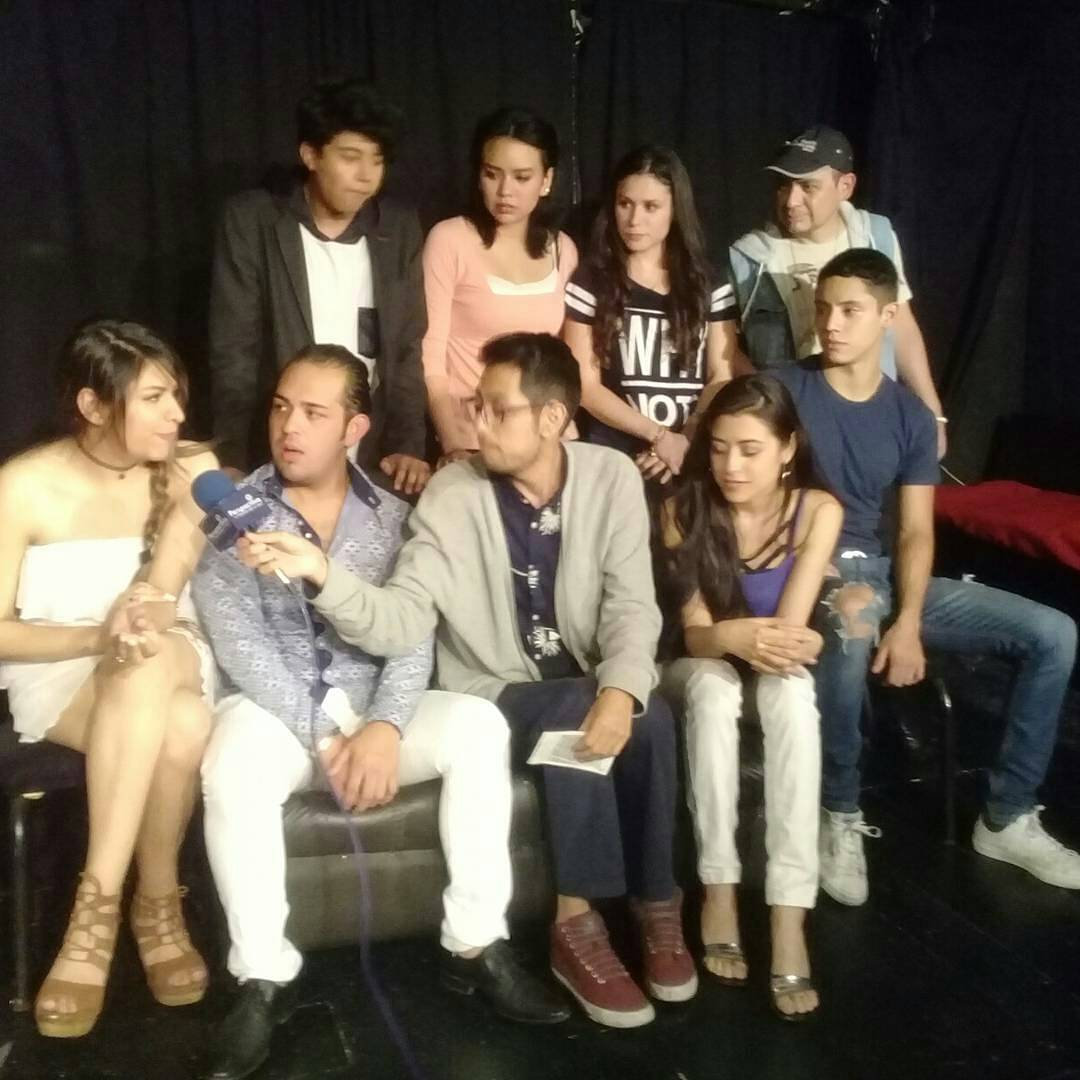 joshperspectiva's tweet photo. Entrevistando al elenco de la obra #SinSalida tienen que ir a verla el sábado próximo #apoyandoeltalento #SabadoDeGanarSeguidores https://t.co/pMfkFvkP8E