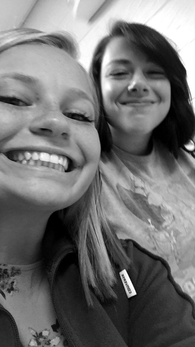 daniellertt's tweet photo. happy sweetest day to my sweetie๐#i'mobsessed #crazybff https://t.co/Va7wlmhdzH