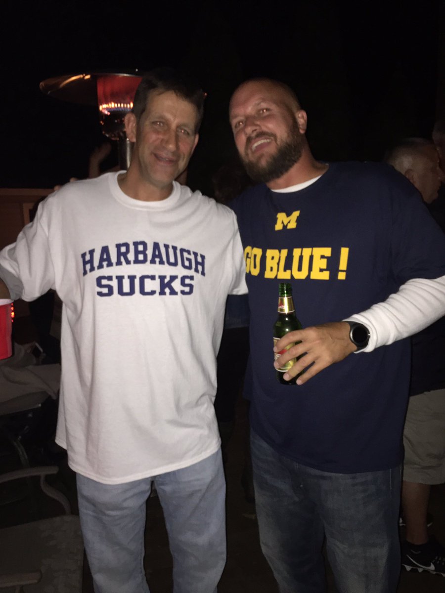 marcybh29's tweet photo. Ebony and Ivory #PSUvsMichigan #wearewinners https://t.co/tXiJTKwMCw