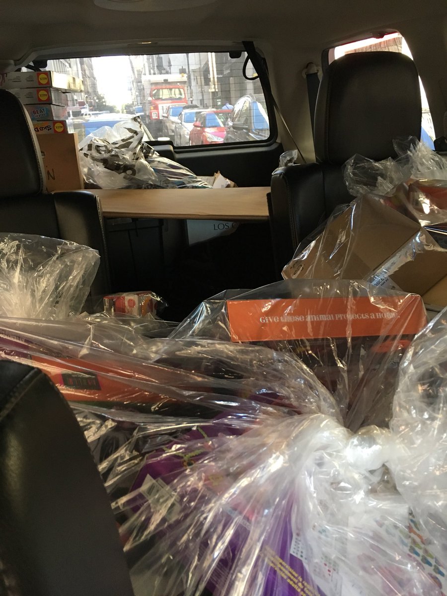 Jessiesday03's tweet photo. Thanks to @Blick_Art in #centercity - #thousands of dollars worth of #art supplies for @ChildrensPhila  , #thankyou so much !!! https://t.co/uQeygBOw0A