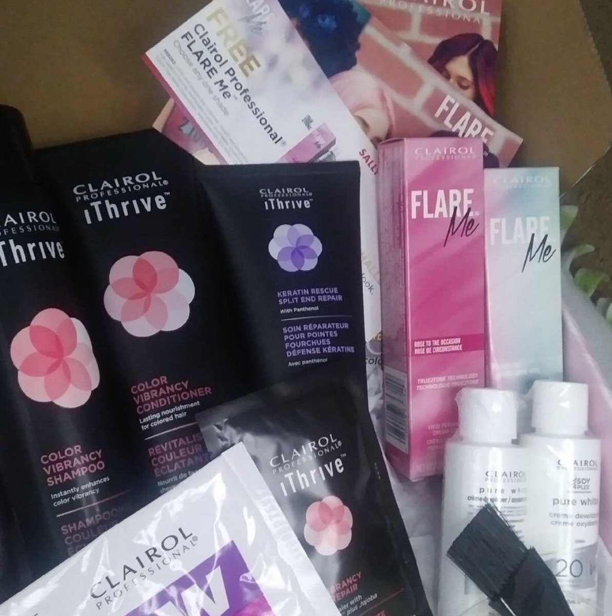 madbowens95's tweet photo. @Influenster #BoldHairChallenge #Contest #Complimentary https://t.co/iEDtMVWkGY
