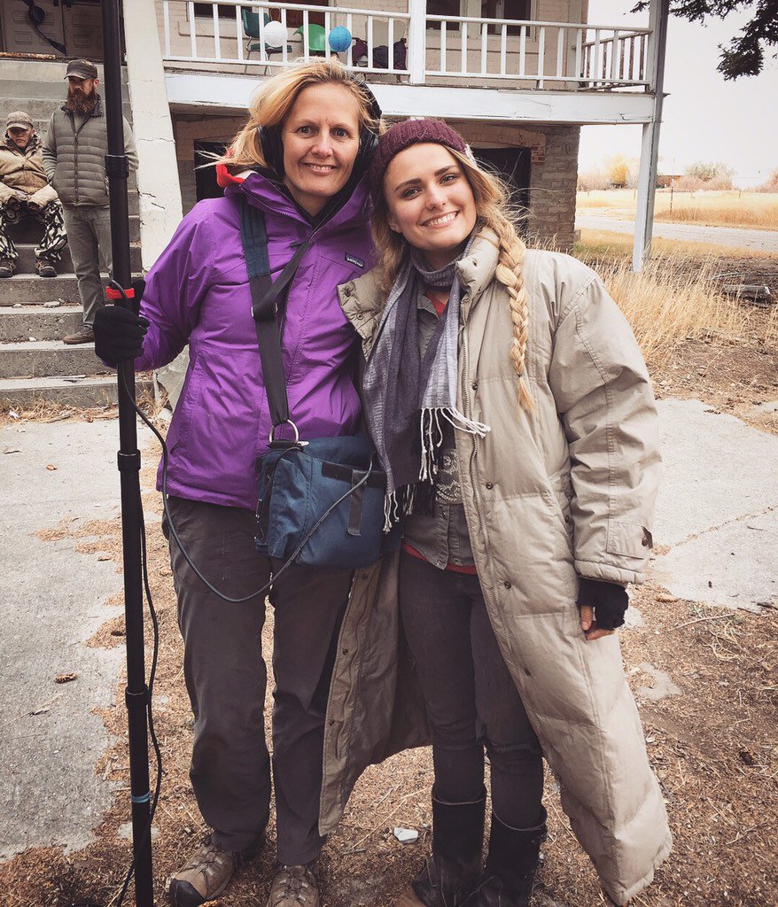 andreasweeney1's tweet photo. Proud to work on a set with my fellow film sisters in leadership crew positions. ❤️💪 https://t.co/hy4gjEona4