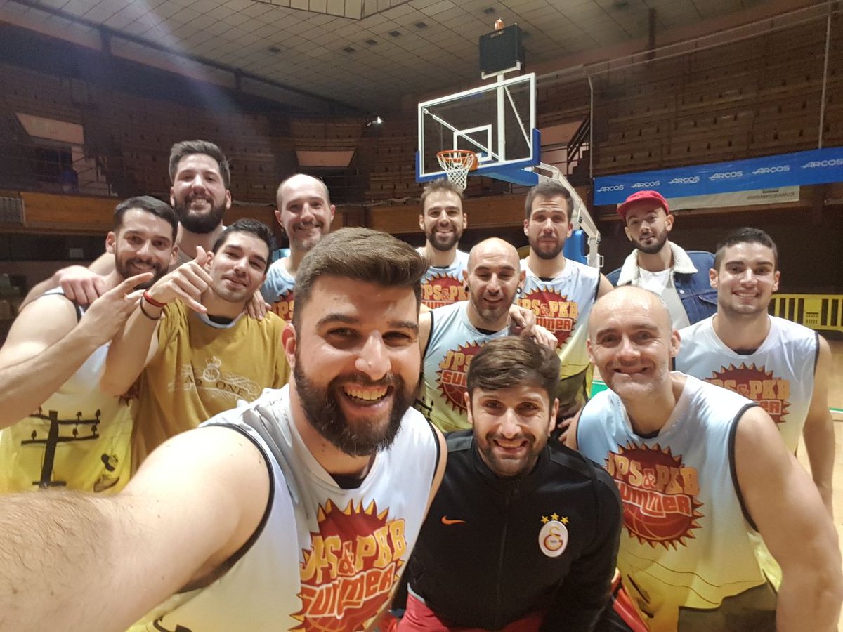 JugonesParqueSu's tweet photo. Primera victoria en el debut de liga!!!!!!! #GoJPS https://t.co/Vo2WA6KABT