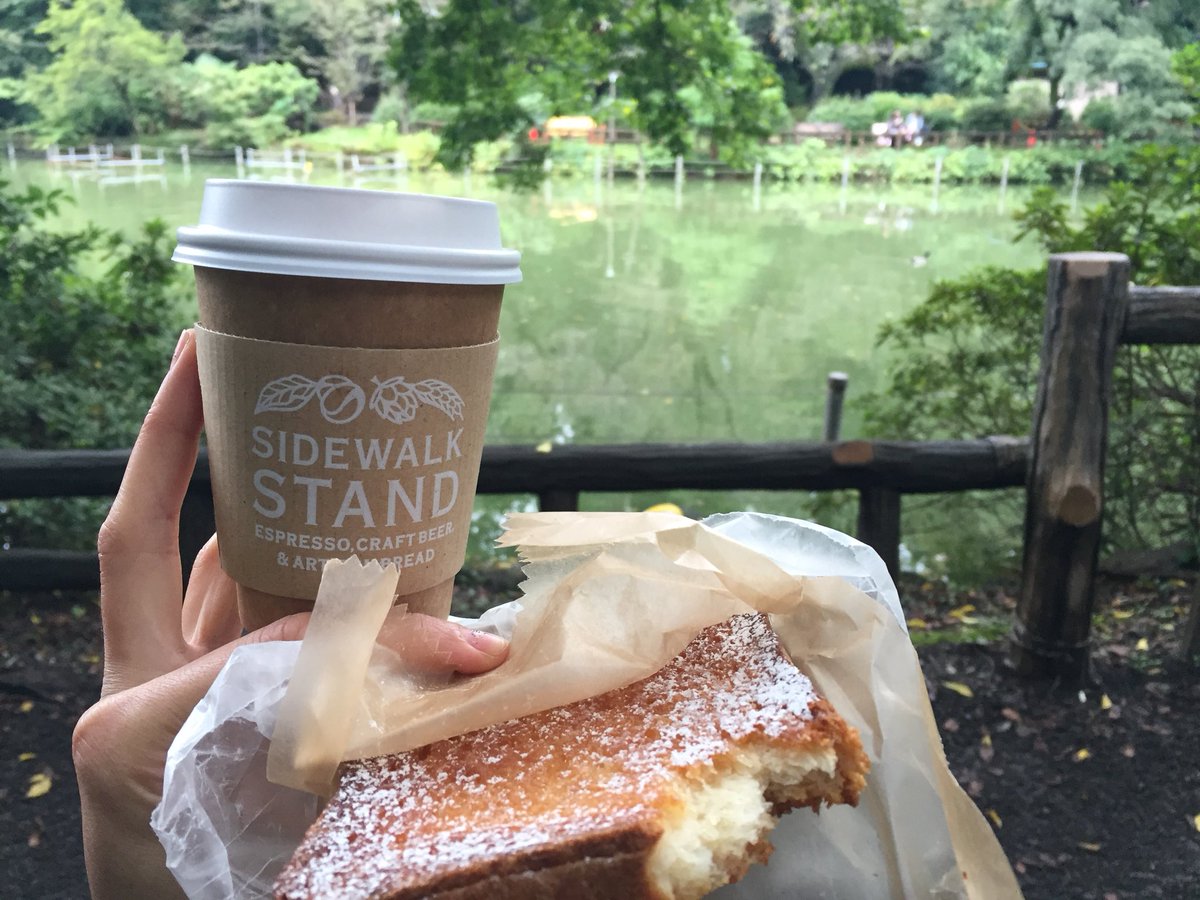 HollyinTokyo's tweet photo. Almond latte and honey toast from a beautiful day last week in the park. ☕️🍯 #inokashirakoen #sidewalkstand https://t.co/U7Q203xdQt