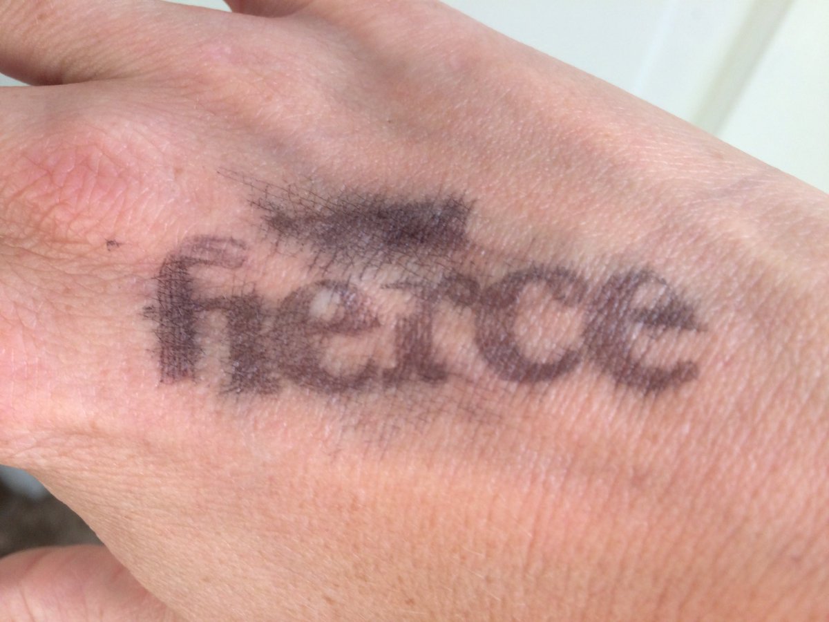 KellyJohnson_80's tweet photo. Woke up with my surviver stamp club Fierce @fiercefestival #Fierce2017 absolutely loved Gnucci @GNUCCI_GNUCCI and Marie-Caroline Hominal https://t.co/oJx7vsGIV9