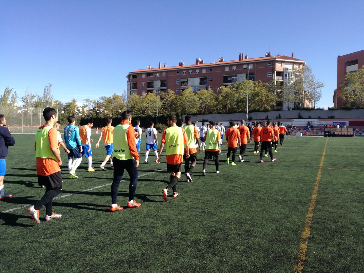uesabadellenca's tweet photo. #sabaFran banquillo
Saul
@bokeron91
Gorras
Paco
Eric
Xavi
Fode
#VamoslaSaba #CorazonesNaranjas https://t.co/FJ1mFWHtZR