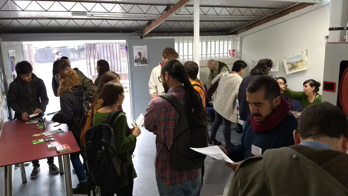etejiendoredes's tweet photo. Fotocrónica #EnfoquesParticipacion17 (1): Acogida y presentación
 #EnfoquesParticipacion17 https://t.co/fcnaiS7Mea