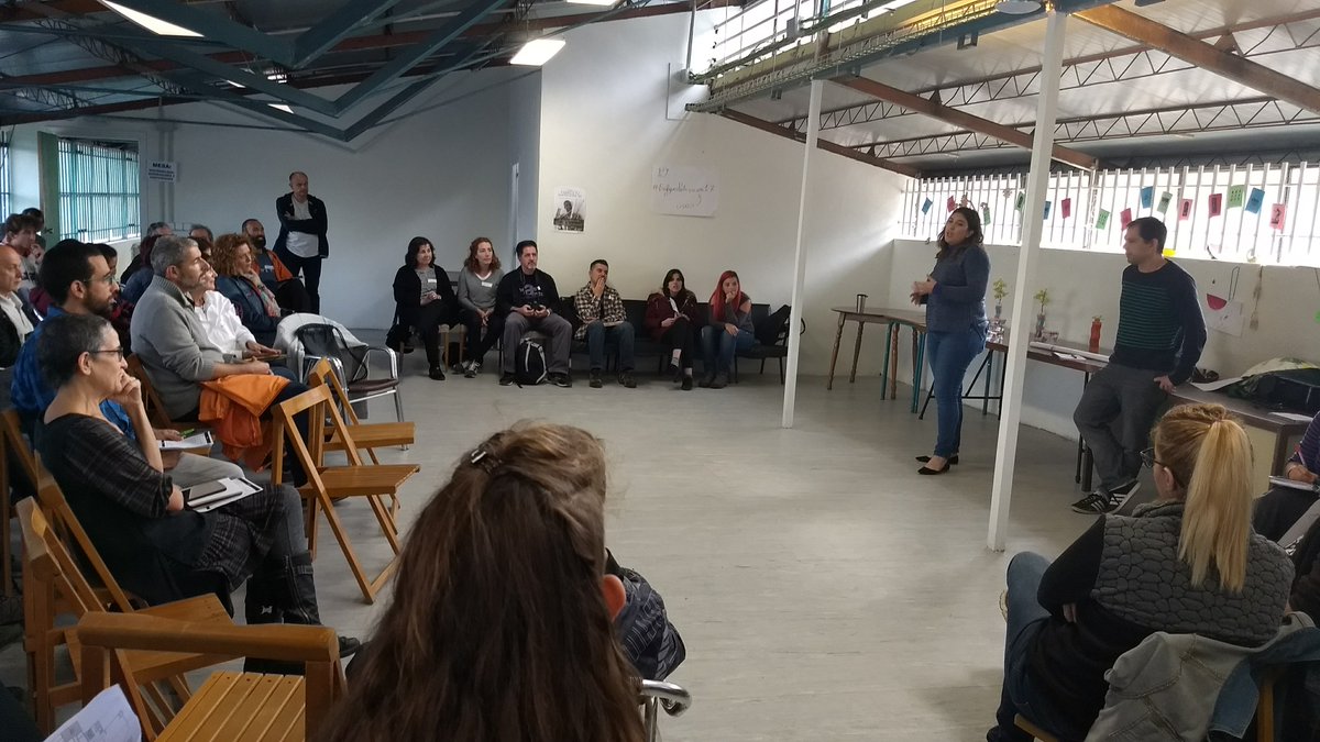 etejiendoredes's tweet photo. Fotocrónica #EnfoquesParticipacion17 (2): Acogida y presentación
 #EnfoquesParticipacion17 https://t.co/dg1ZJuPkMK
