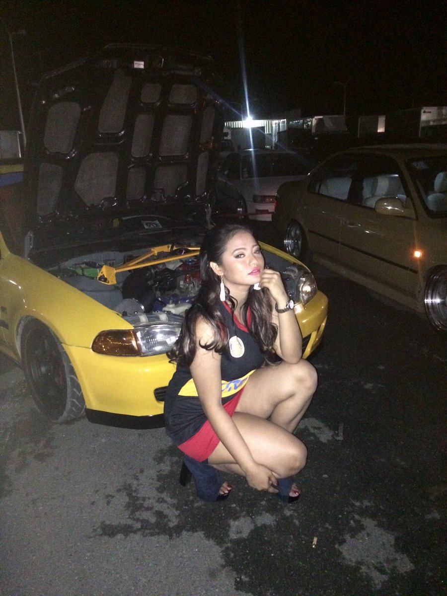 divinereyes_'s tweet photo. Autofest 2017 🚘💋 #mainmodel #autofestbabe https://t.co/MJ5USjJIXD