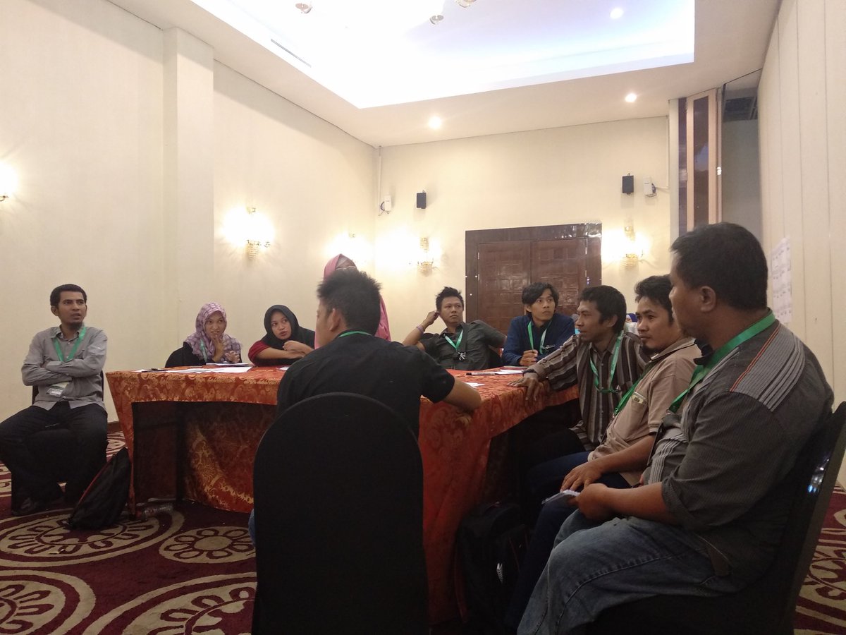 Adnant99's tweet photo. #bhaktipendampingdesa
#provinsisulteng
#kelas2PDTI
@jokowi https://t.co/SjPL0p2sWt