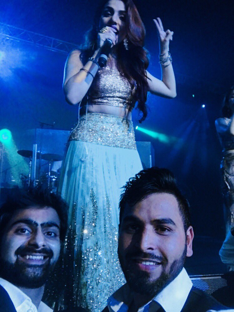 AyushPhophalia's tweet photo. You were Incredible Alluring Angelic @Sukritikakar ❤️ Perfect evening with you and I’m a huge fan☺️ 
#diwalinights #beautifuleve #love https://t.co/T7OiHAyIVw