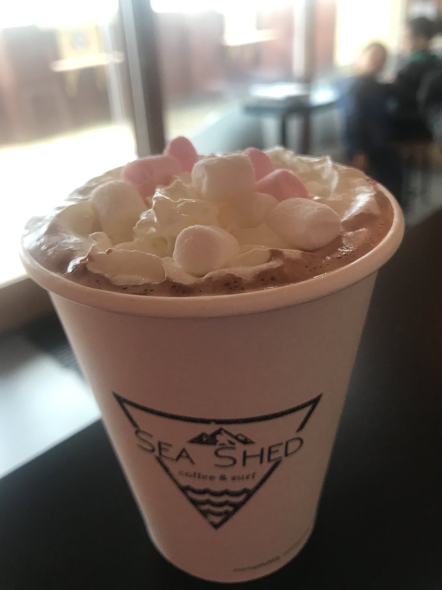 kerryinlimavady's tweet photo. Much needed at a blustery #Benone #SeaShed #hotchocolate #beach #northcoast #northernireland https://t.co/YEA3vAwjwc