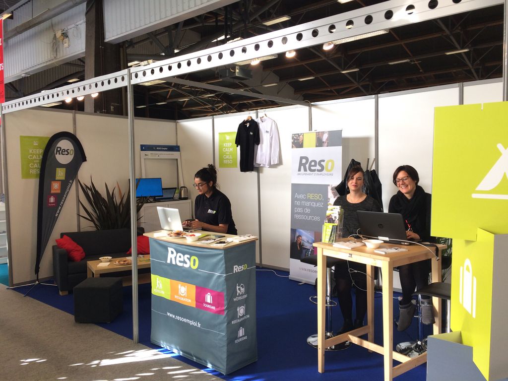 reso_idf's tweet photo. #Serbotel2017 c'est parti ! Venez rencontrer nos équipes jusqu'à mercredi ! https://t.co/mRUzkh585w