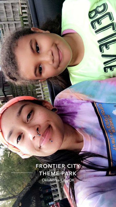 Fam bam 😍💜 https://t.co/HGQAE0cT33