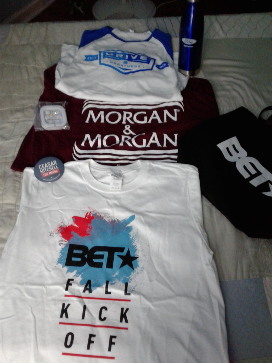 CarlaMorrison's tweet photo. Thx 4 my gifts during #SpelhouseHomecoming @Ford @FordFoundation @BET #MorganMorgan @nordstromatl @ceasarformayor https://t.co/X32YZlKWjn