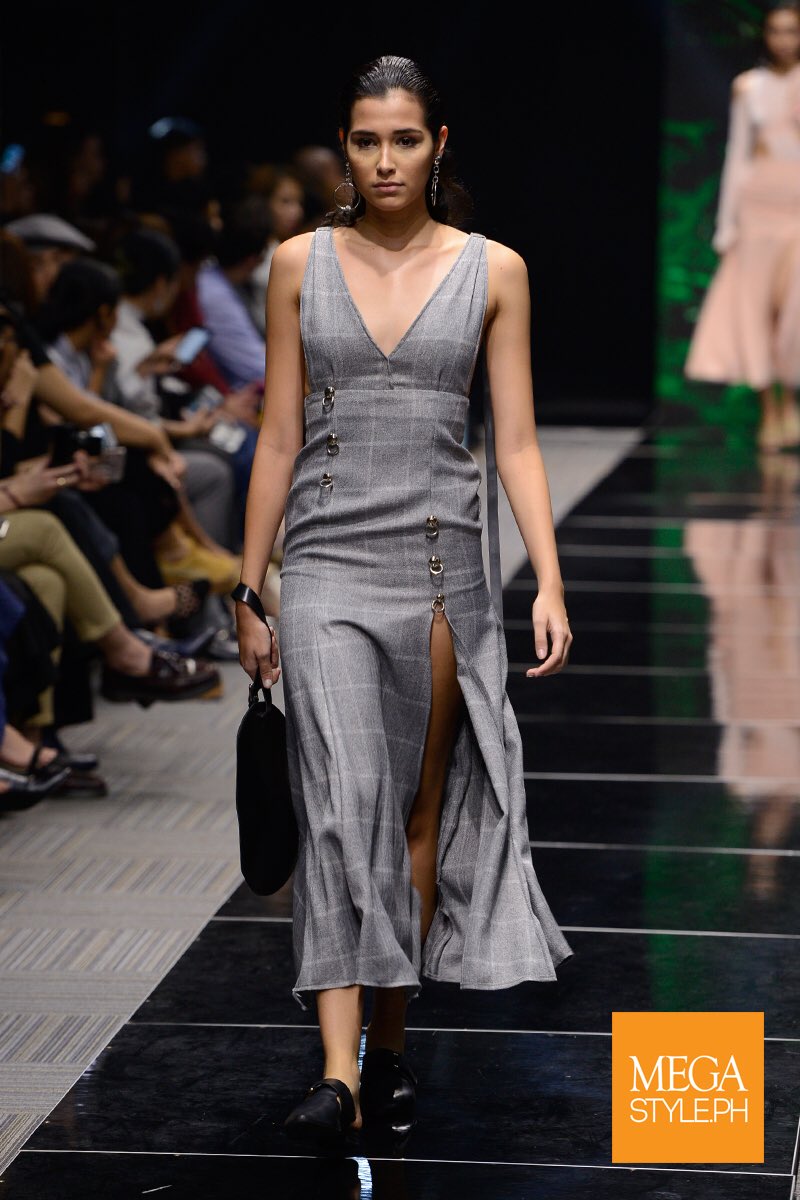 FabiBAEBiesOFC's tweet photo. Still on Day 2:
π Chris Diaz
#mnlfashionfest #mffbeyond
πΈcto https://t.co/mmMcShRBGK