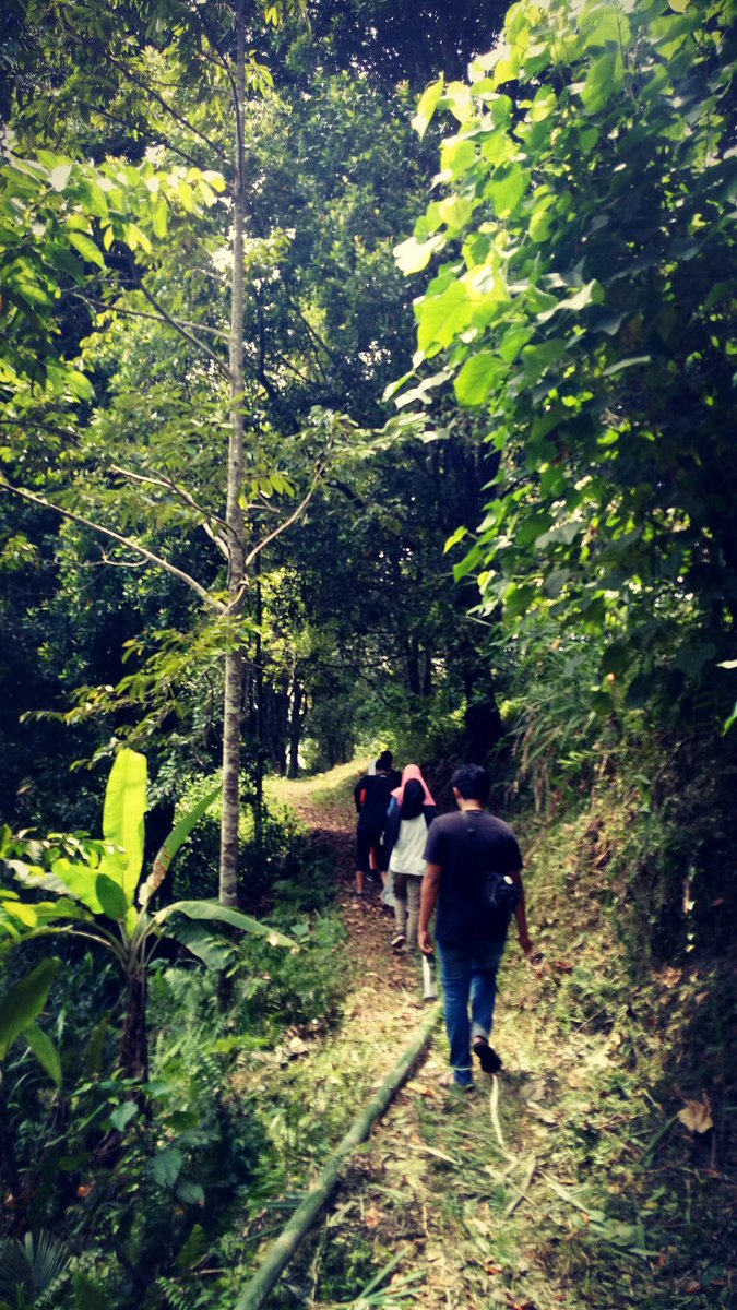 Motau17's tweet photo. jalan-jalan. #heritagesurvey #heritage #cengkehavo #cengkeh #THS2017 https://t.co/Tm38MWOICB