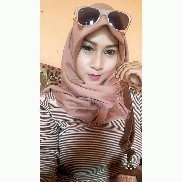 suntuk di rumah, mending shopping deh, biar aja suami yang jagain anak, sesekali lah ya gantian sama aku 😤