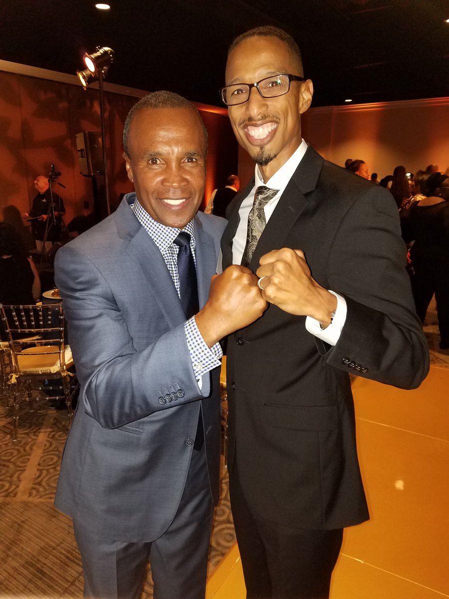 ProfSBradley's tweet photo. Big fun tonight with the champ, @SugarRayLeonard at the @LoyolaMarymount African American Alumni Association Gala. #LMU #LMU_AFAM https://t.co/wdWlpF3kaG